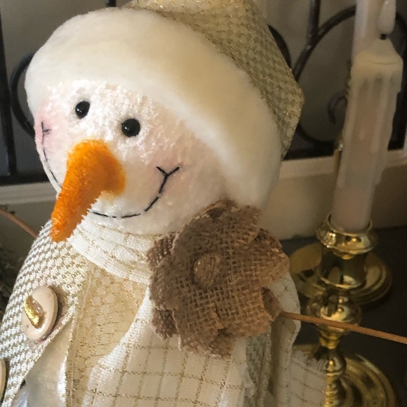 Blinged out Snowman with lots of attitude ⛄️ - Picture 6 of 9